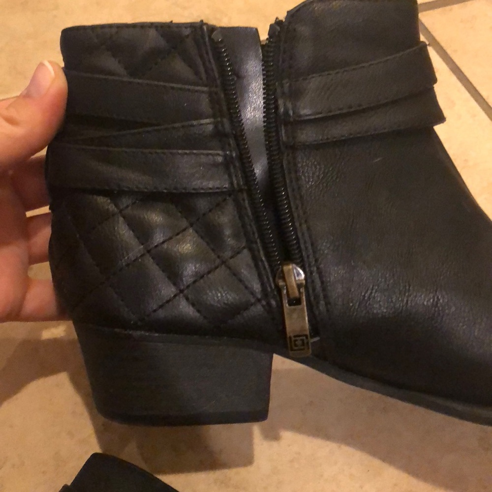 Black booties - Picture 3 of 4